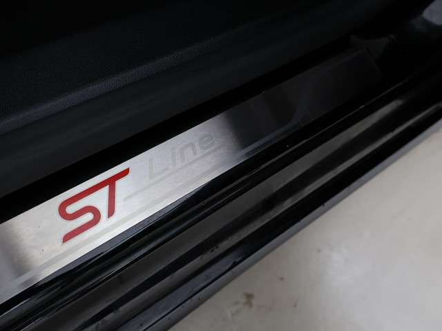 Ford Focus 2021 Benzine