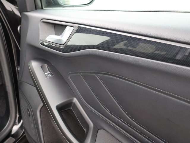Ford Focus 2021 Benzine