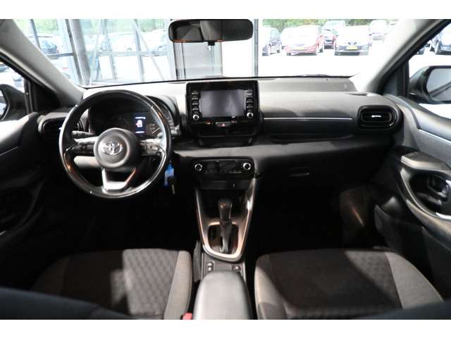 Toyota Yaris 2