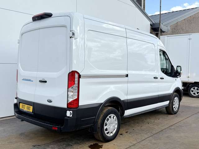 Ford E-Transit 3