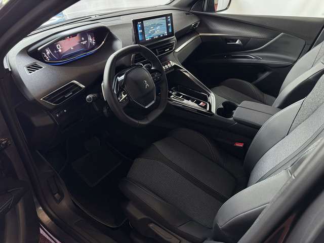 Peugeot 5008 3