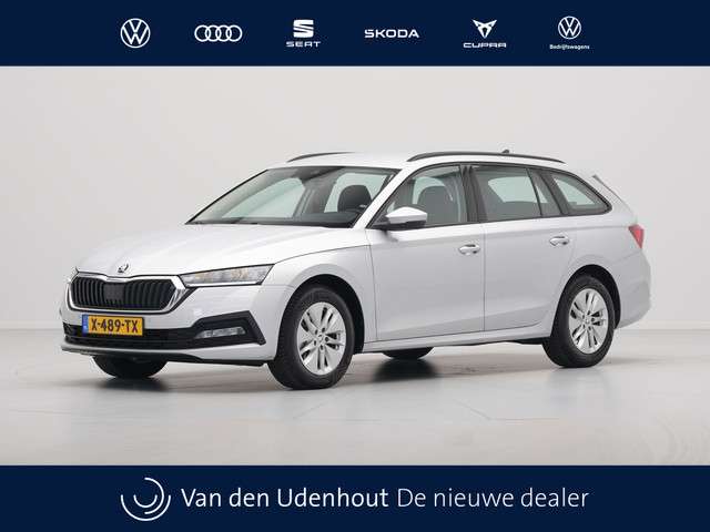 Skoda Octavia škoda  combi 1.0 e-tsi 110pk dsg business edition navigatie pdc cruise lm velgen 324 foto 10