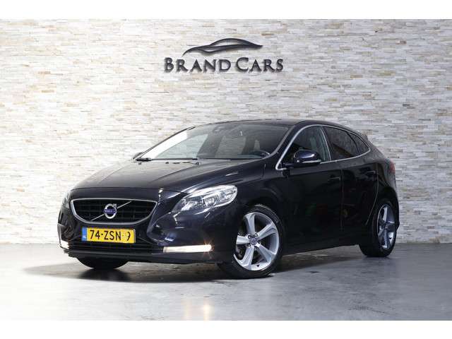 Volvo V40 1.6 T3 Momentum | CAMERA | NAVI | KEYLESS | NAP | ORIG NL |