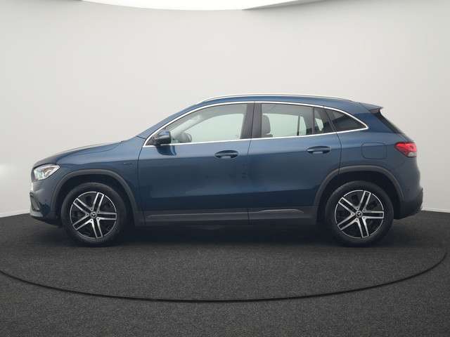 Mercedes-Benz GLA 2