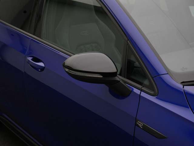Volkswagen Golf 2023 Benzine