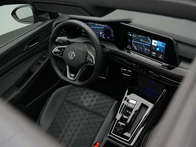 Volkswagen Golf 2023 Benzine