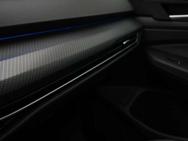 Volkswagen Golf 2023 Benzine