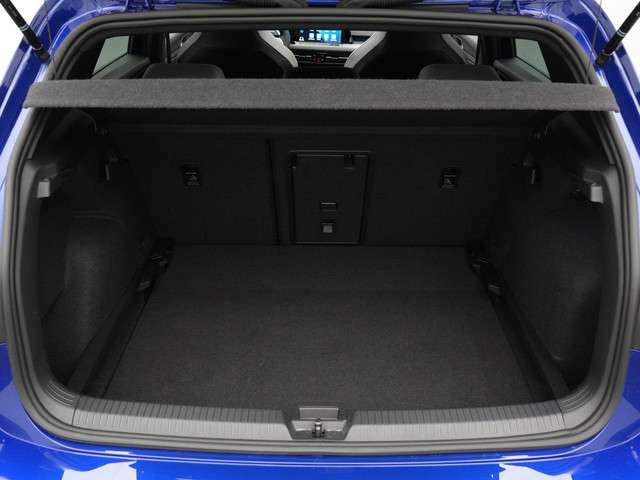 Volkswagen Golf 2023 Benzine