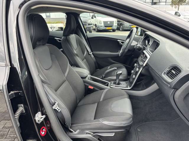 Volvo V40 2
