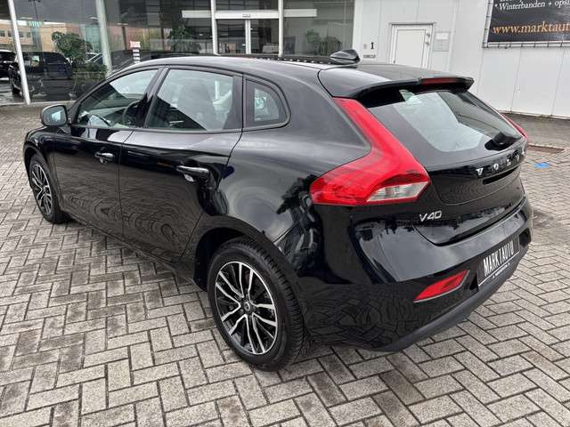 Volvo V40 3