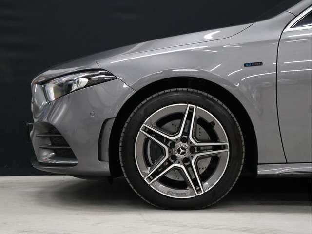 Mercedes-Benz A-Klasse 3
