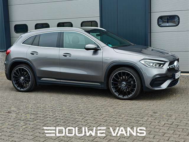 Mercedes-Benz GLA 2