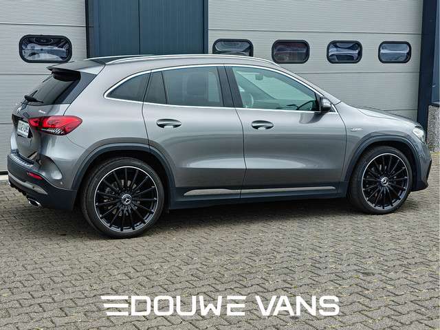 Mercedes-Benz GLA 3