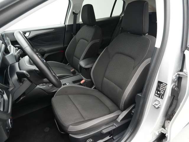 Ford Focus 2022 Benzine