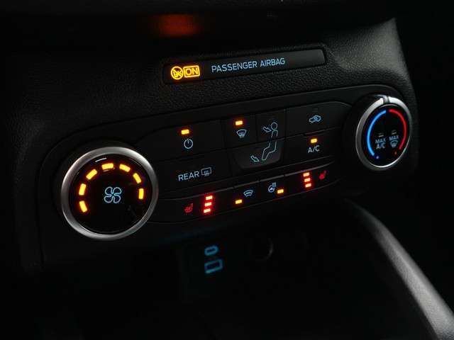 Ford Focus 2022 Benzine