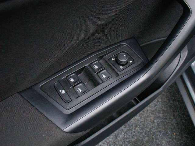 Volkswagen T-Roc 2025 Benzine