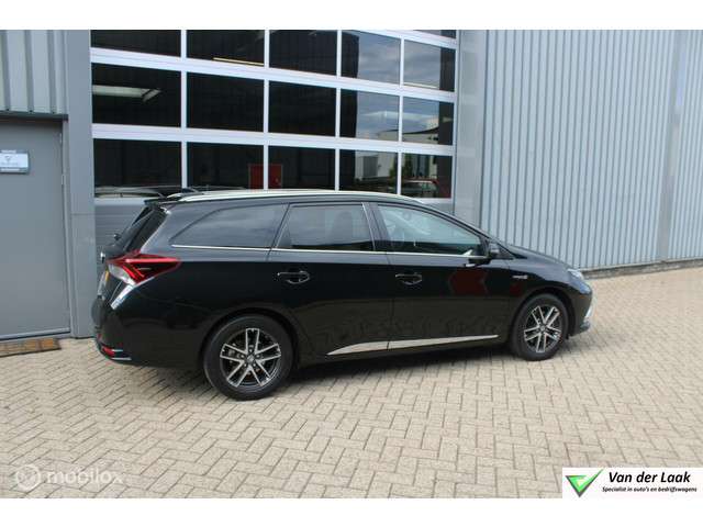 Toyota Auris 2