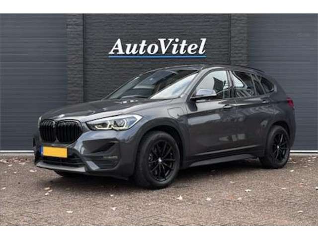 BMW X1 xDrive25e | PDC V+A | Apple Carplay | Elektrische Klep | LED | Cruise | DAB