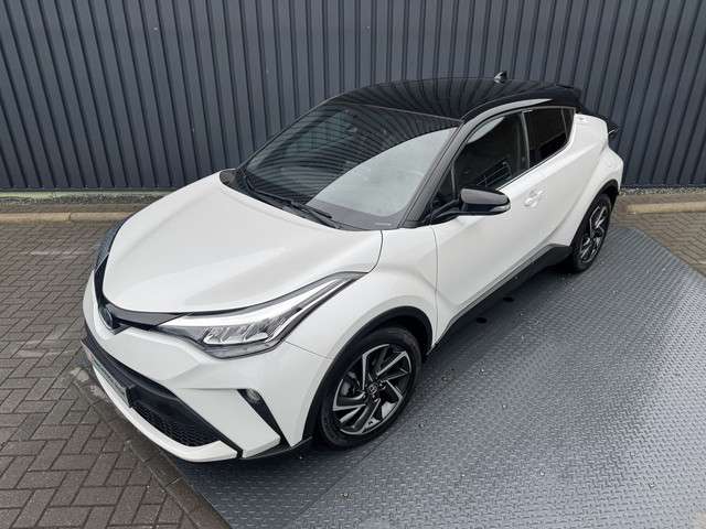 Toyota C-HR 2
