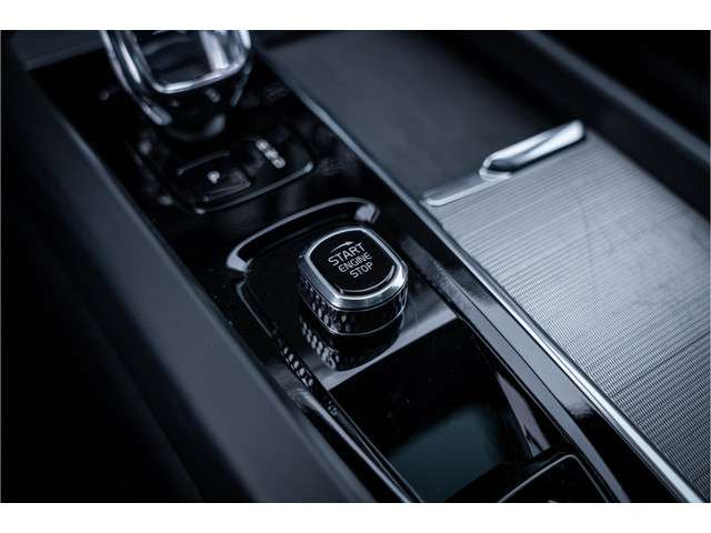 Volvo XC60 2024 Hybride
