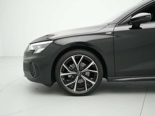 Audi A3 2023 Benzine