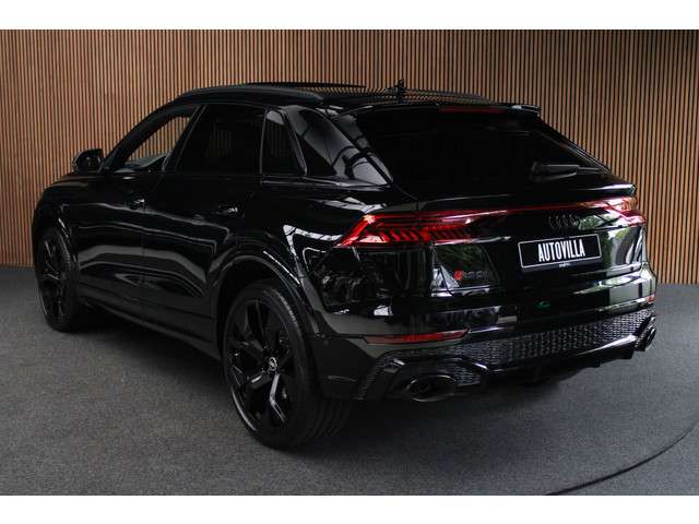 Audi RSQ8 3