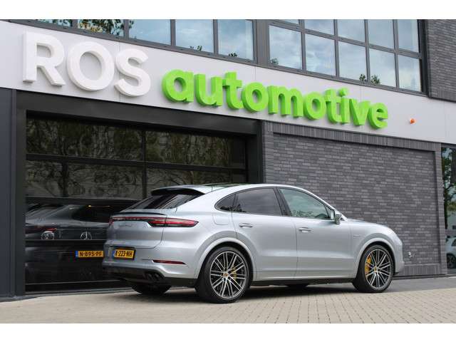 Porsche Cayenne 2