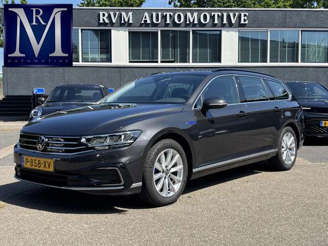 Volkswagen Passat variant 1.4 tsi phev gte business elek. stoel | camera | rijklaar incl. 12 mnd. bovaggarantie foto 14