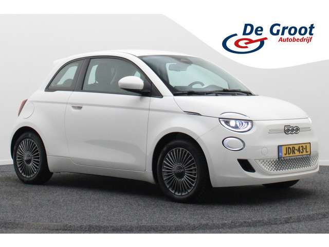 Fiat 500e Icon 42 kWh Virtual Cockpit, Camera, Rijstrooksensor, Cruise, Apple Carplay, DAB, 16''