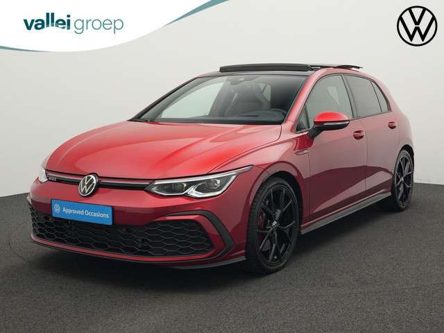 Volkswagen Golf 2.0 TSI GTI | Panoramadak | IQ Light | Head-up display | Sportonderstel | 19 inch
