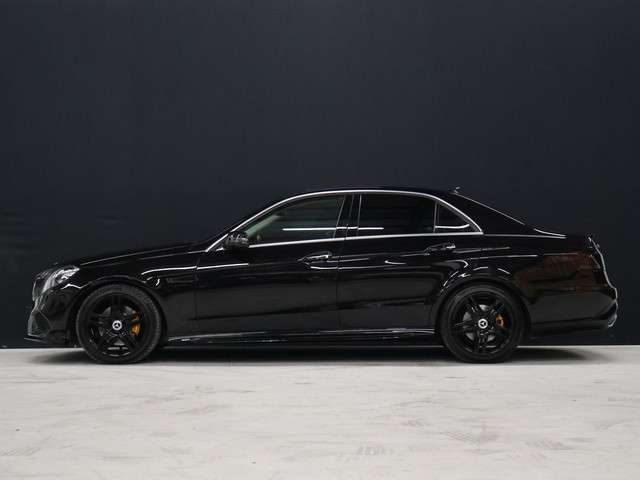 Mercedes-Benz E-Klasse 2