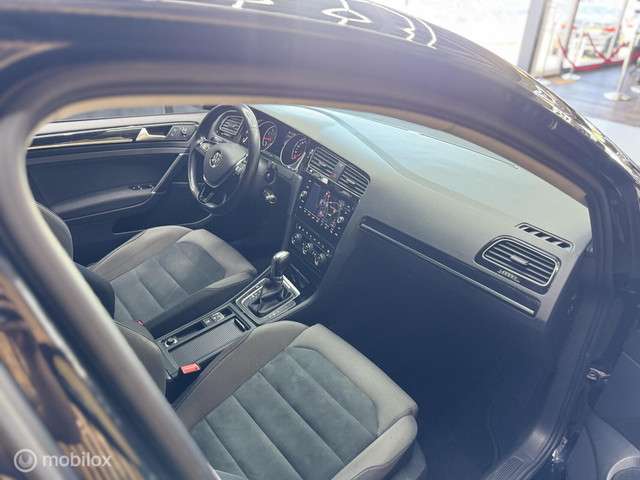 Volkswagen Golf 2018 Benzine