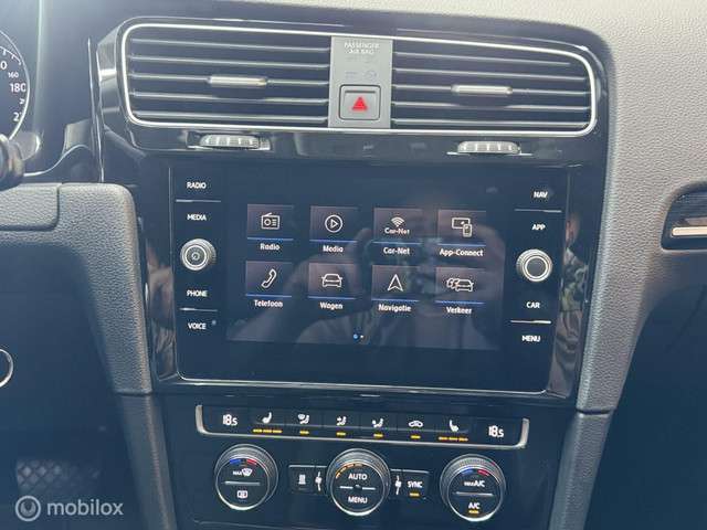 Volkswagen Golf 2018 Benzine