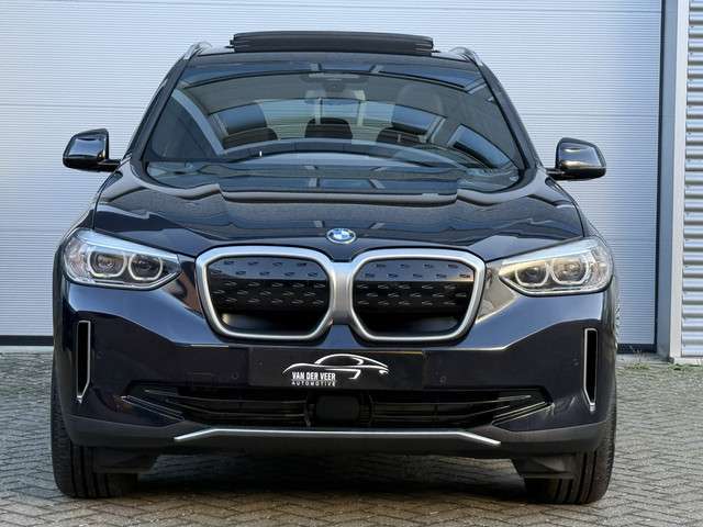 BMW iX3 2
