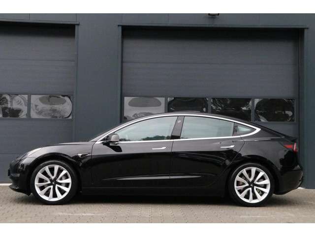 Tesla Model 3 3