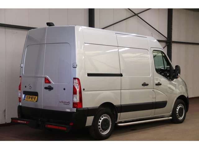 Opel Movano 2