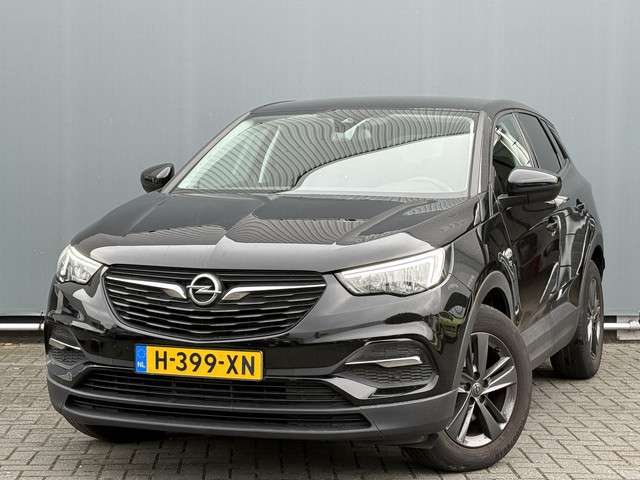 Opel Grandland X BWJ 2020 1.2 131 PK Turbo 120 Jaar Edition 74.000KM! CLIMA | CRUISE | APPLE CARP. | ANDROID AUT. | PRIV. GLAS | PDC | LMV | MULTIFUNCT. STUURWIEL