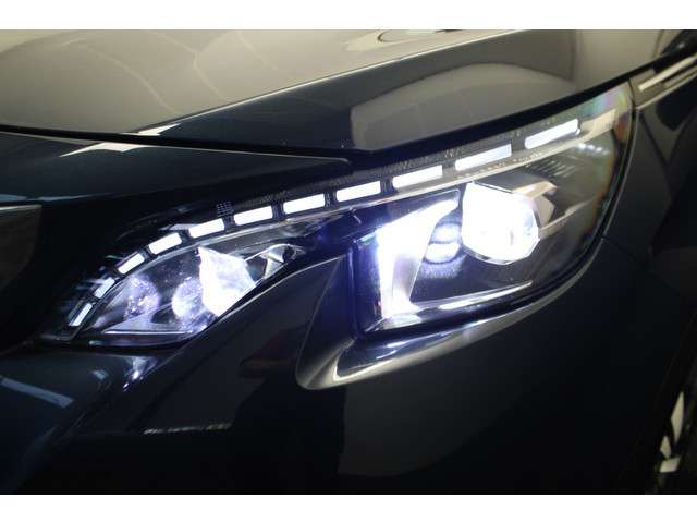Peugeot 5008 2