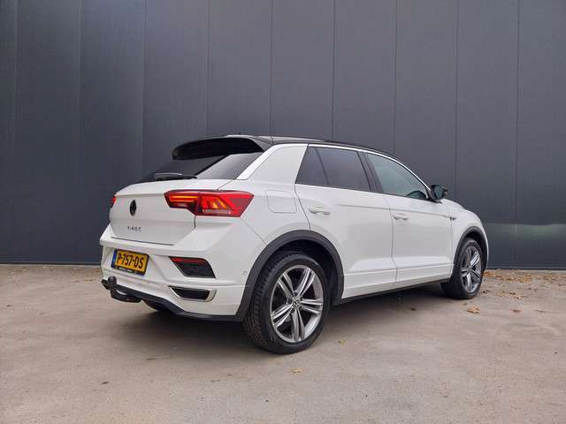 Volkswagen T-Roc 3