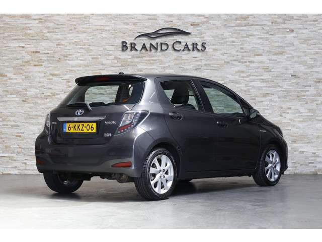 Toyota Yaris 2