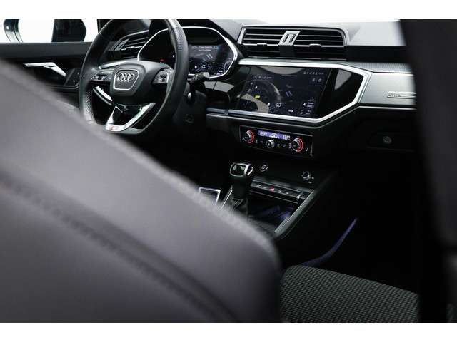 Audi Q3 2023 Benzine