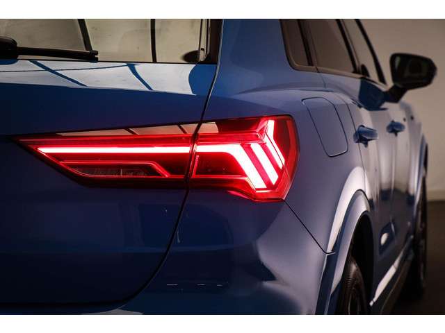 Audi Q3 2023 Benzine