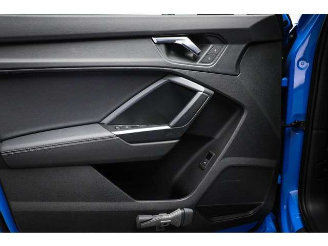 Audi Q3 2023 Benzine