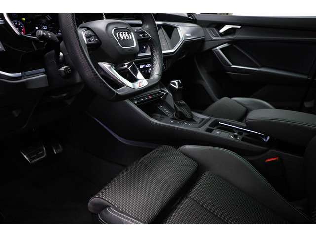 Audi Q3 2023 Benzine