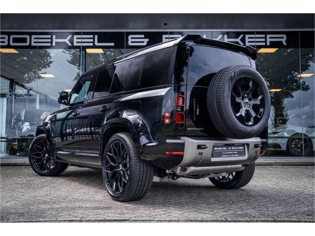 Land Rover Defender 2