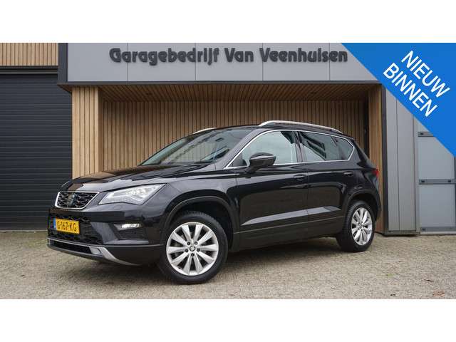 SEAT Ateca 1.5 TSI 150pk Style Business Intense LED Trekhaak Navi Clima DAB 17inch LM *NL auto* 62464km! 1e eigenaar!