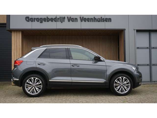 Volkswagen T-Roc 3