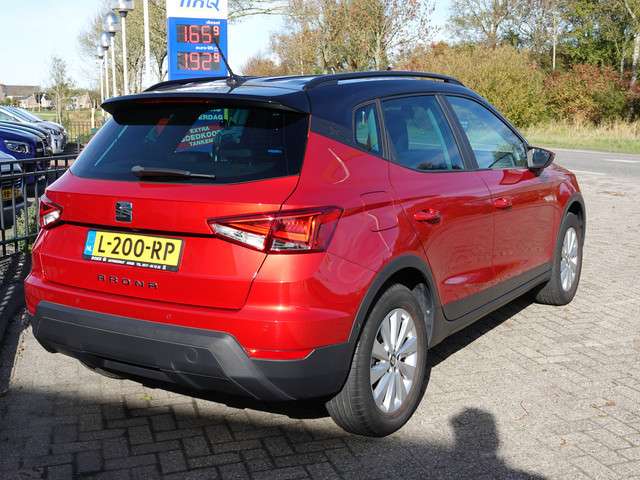 SEAT Arona 3