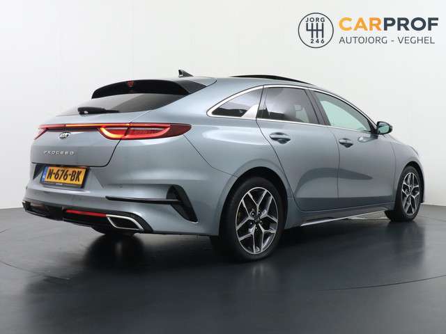 Kia ProCeed 3