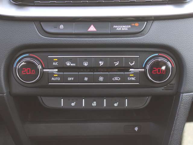 Kia Ceed 2024 Benzine